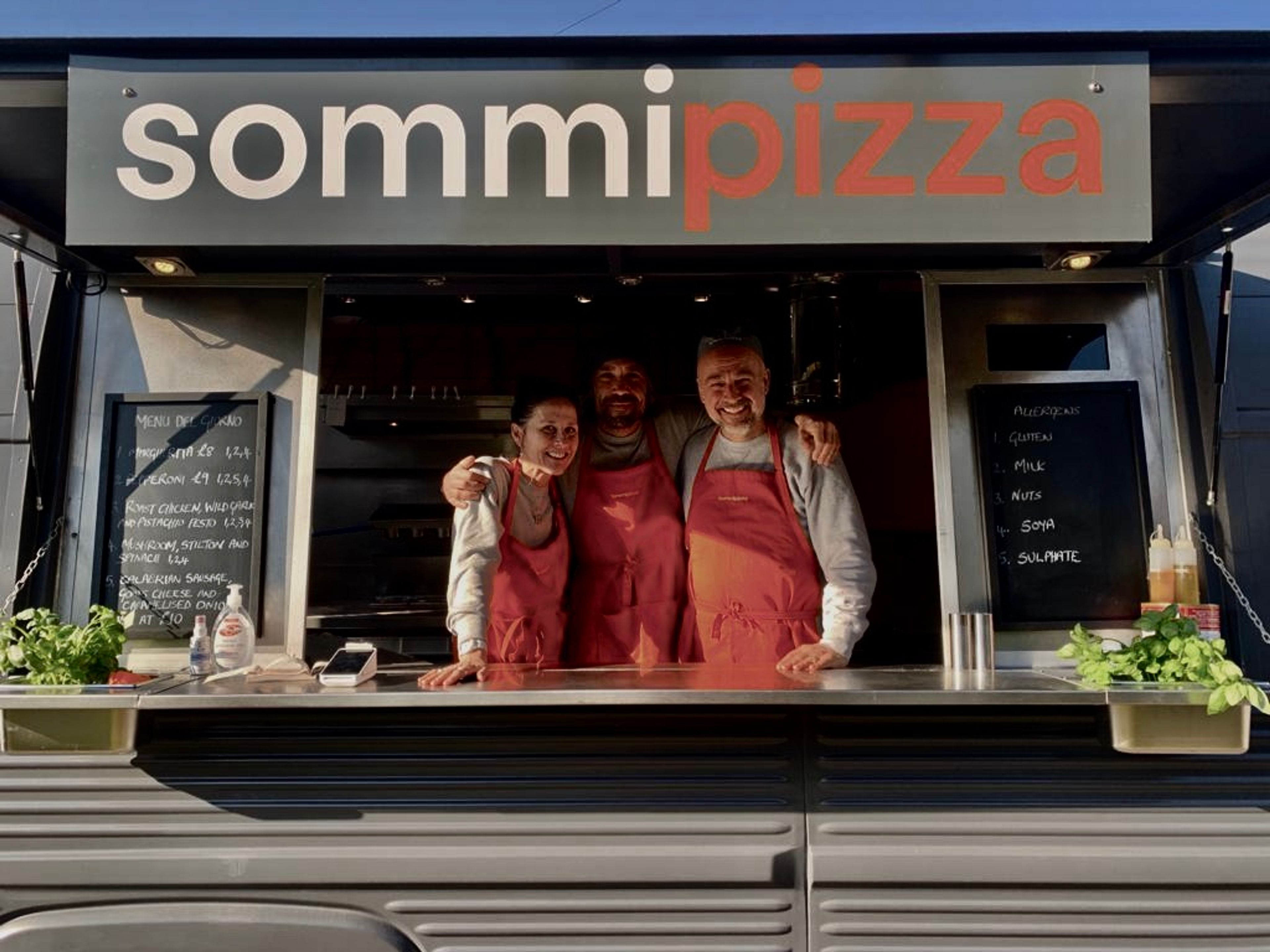 Sommi Pizza