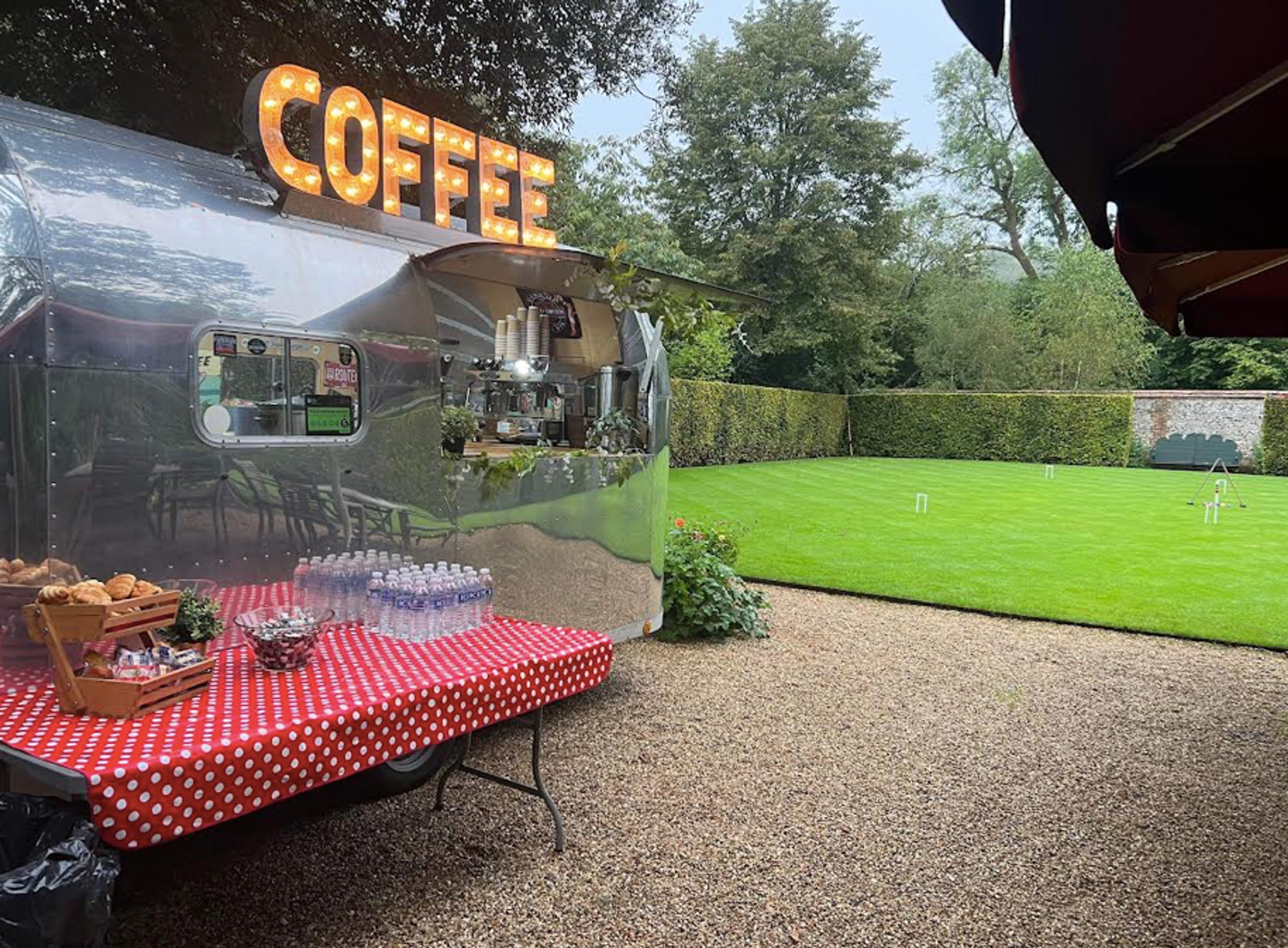 Nuts Coffee on the Go